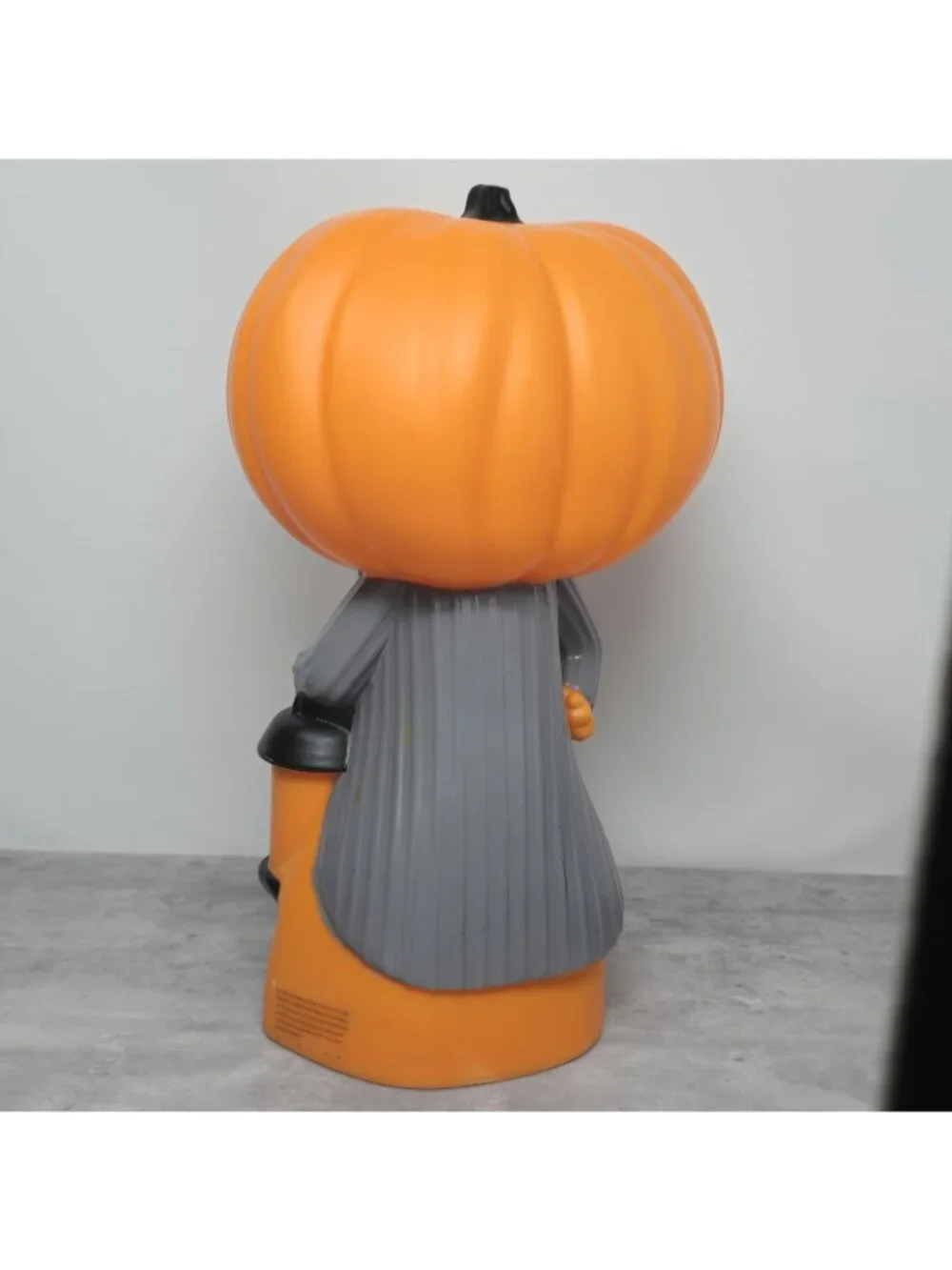 target hyde and eek Jack-O-Lantern Blowmold Pumpkin Light Lantern Halloween 12